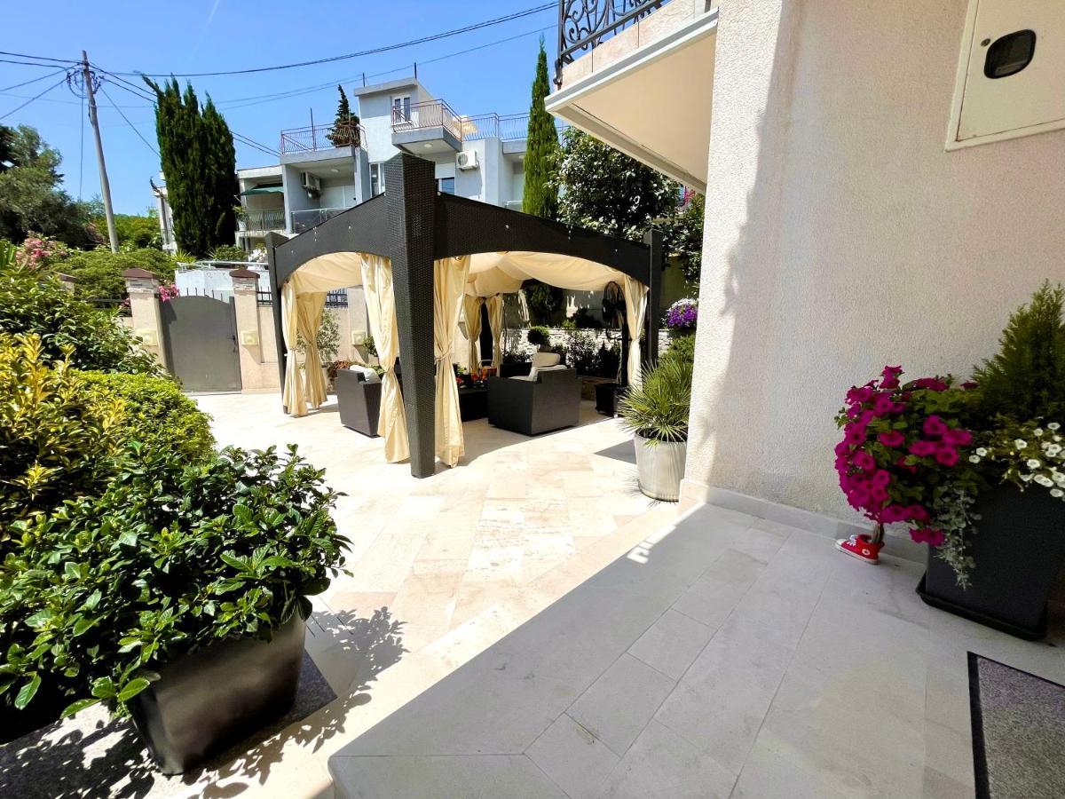 Holiday Home Barska Vila 외부 사진